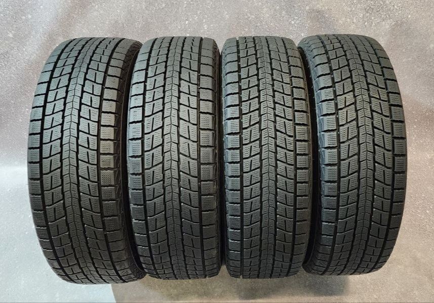 215.60.17 Dunlop WinterMaxx SJ8 4шт нові