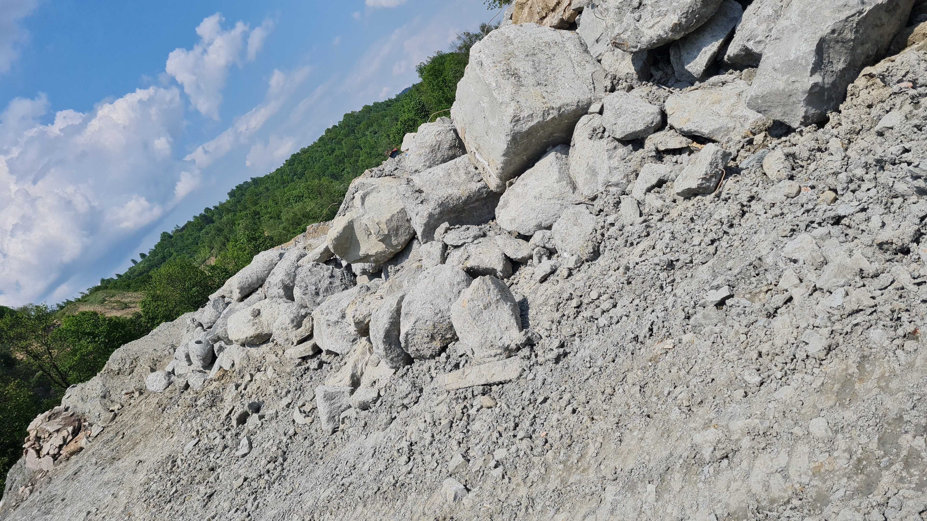 Kamień narzutowy, gruby gruz
