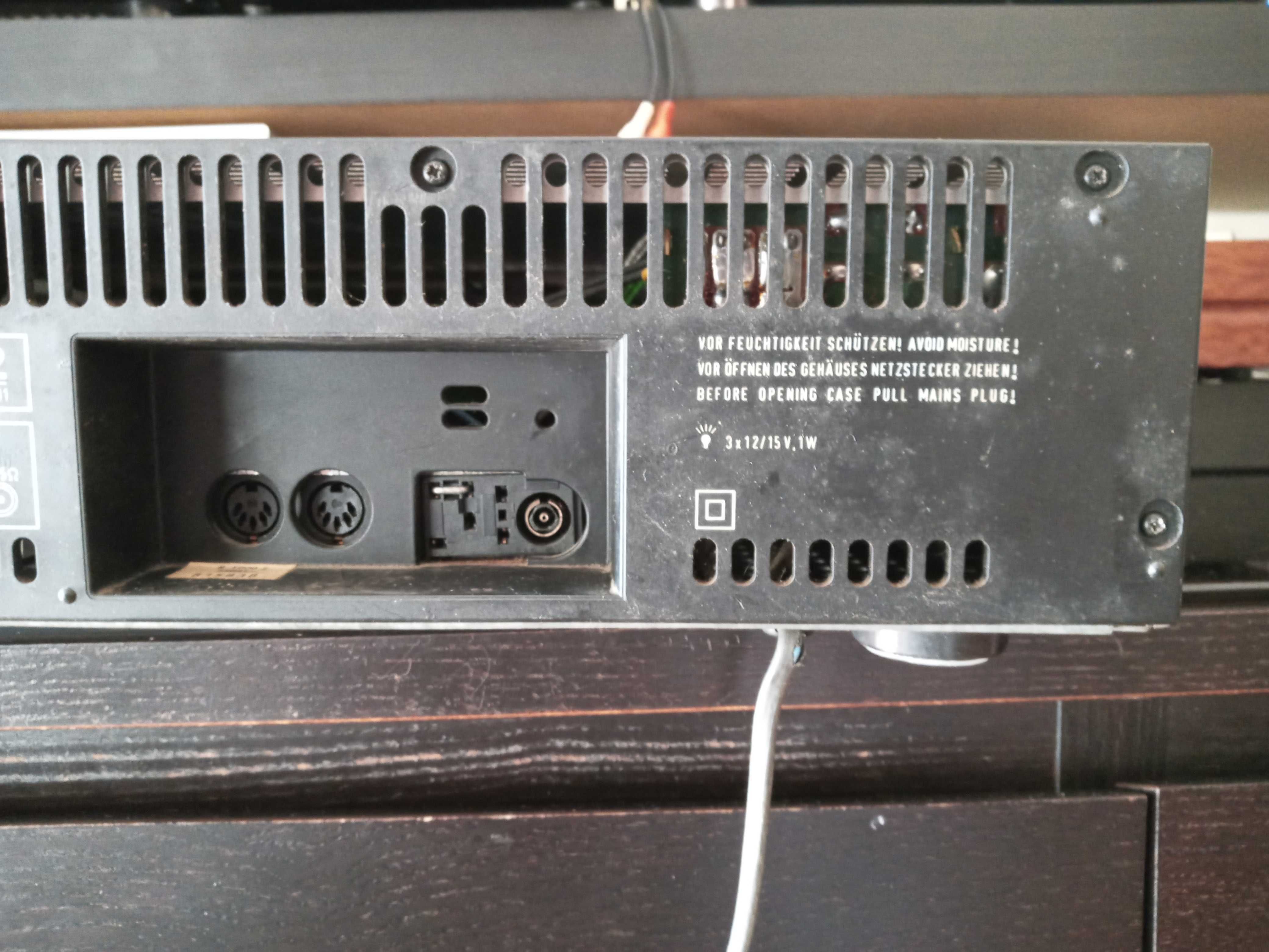 Amplificador Grundig R 1000-2