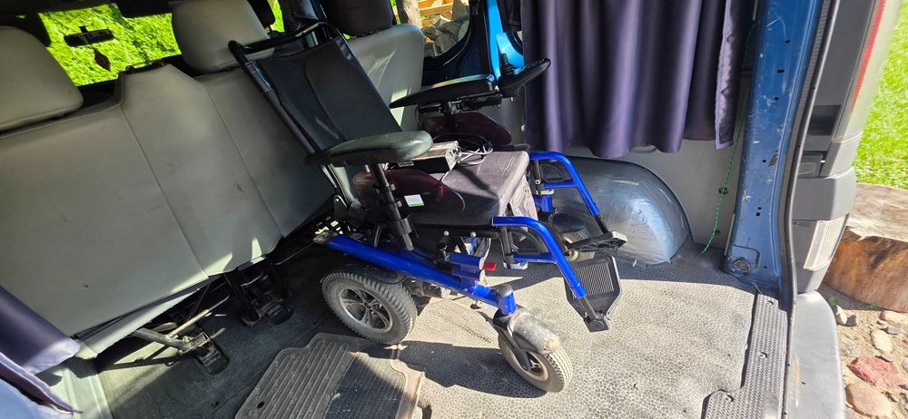Wozek inwalidzki elektryczny