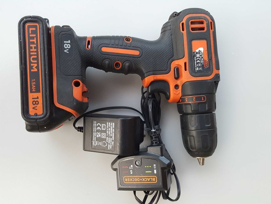 Aparafusadora Black e Decker