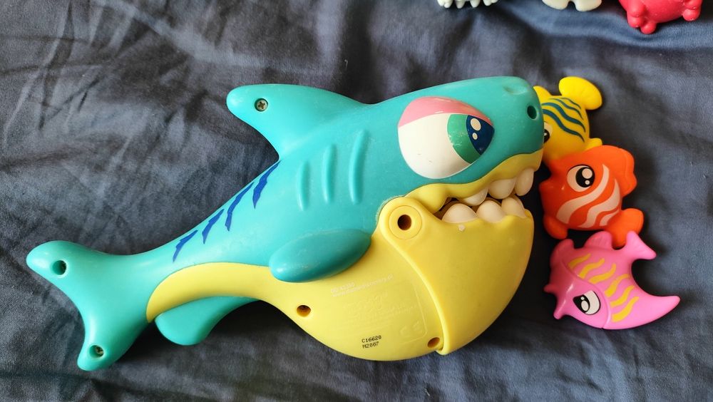 Zabawki do wody Rekin dumel i potworki Boon