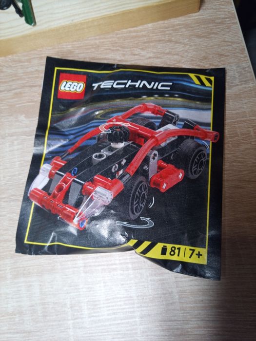 LEGO Technic 412403 Samochód Wyścigowy saszetka