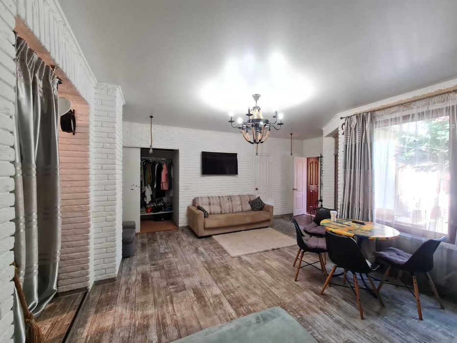 4- комнатный дом 6 станция Люстдорфской дороги/ 1 линия