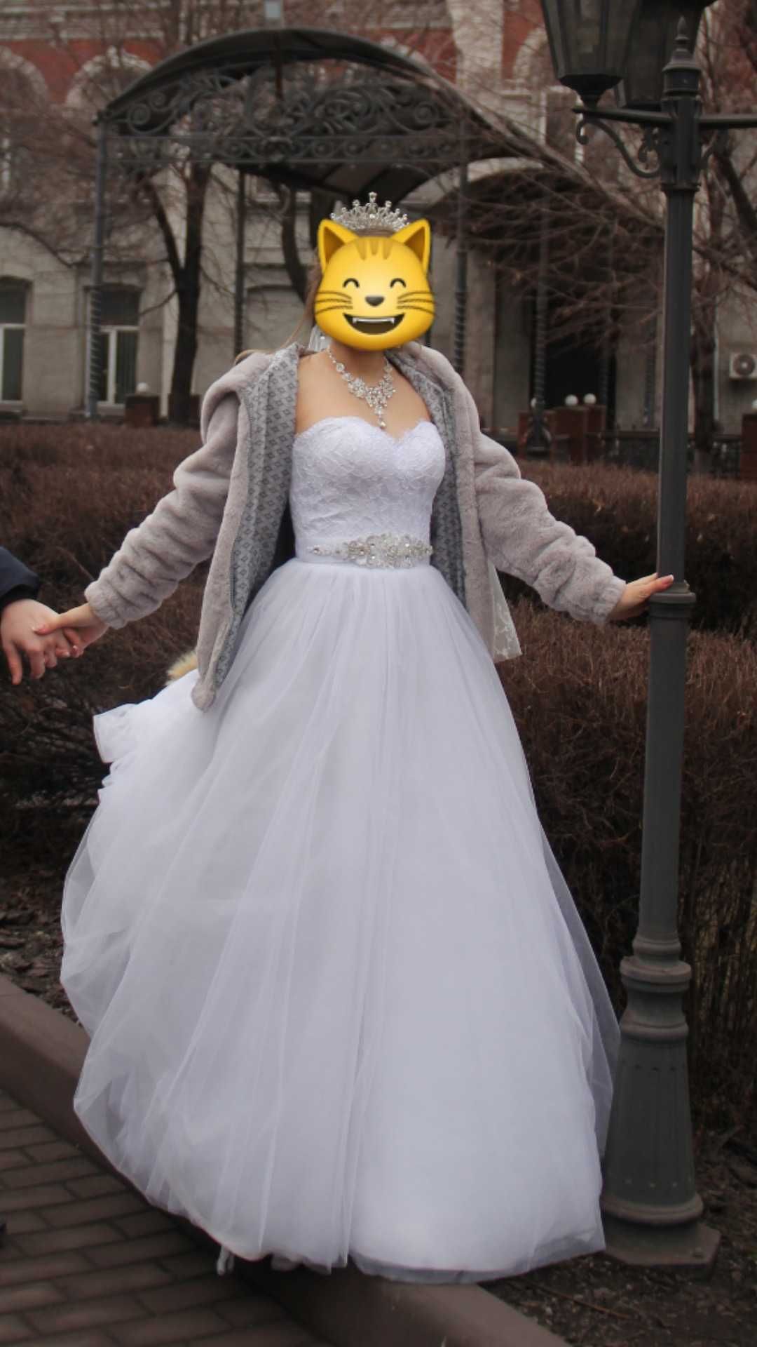 Весільна сукня срочно 4000