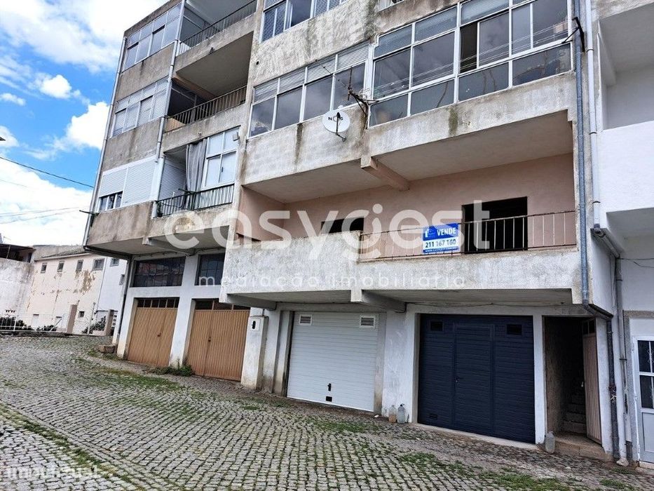 Apartamento para recuperar, com garagem em Torre de Moncorvo