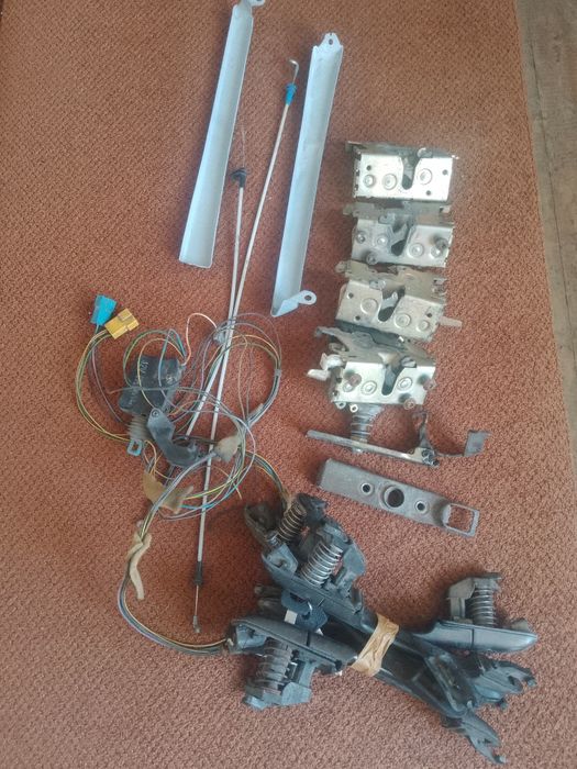 Замок двері спринтер