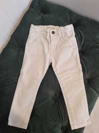 Jasne śmietankowe spodnie eleganckie r 80-86