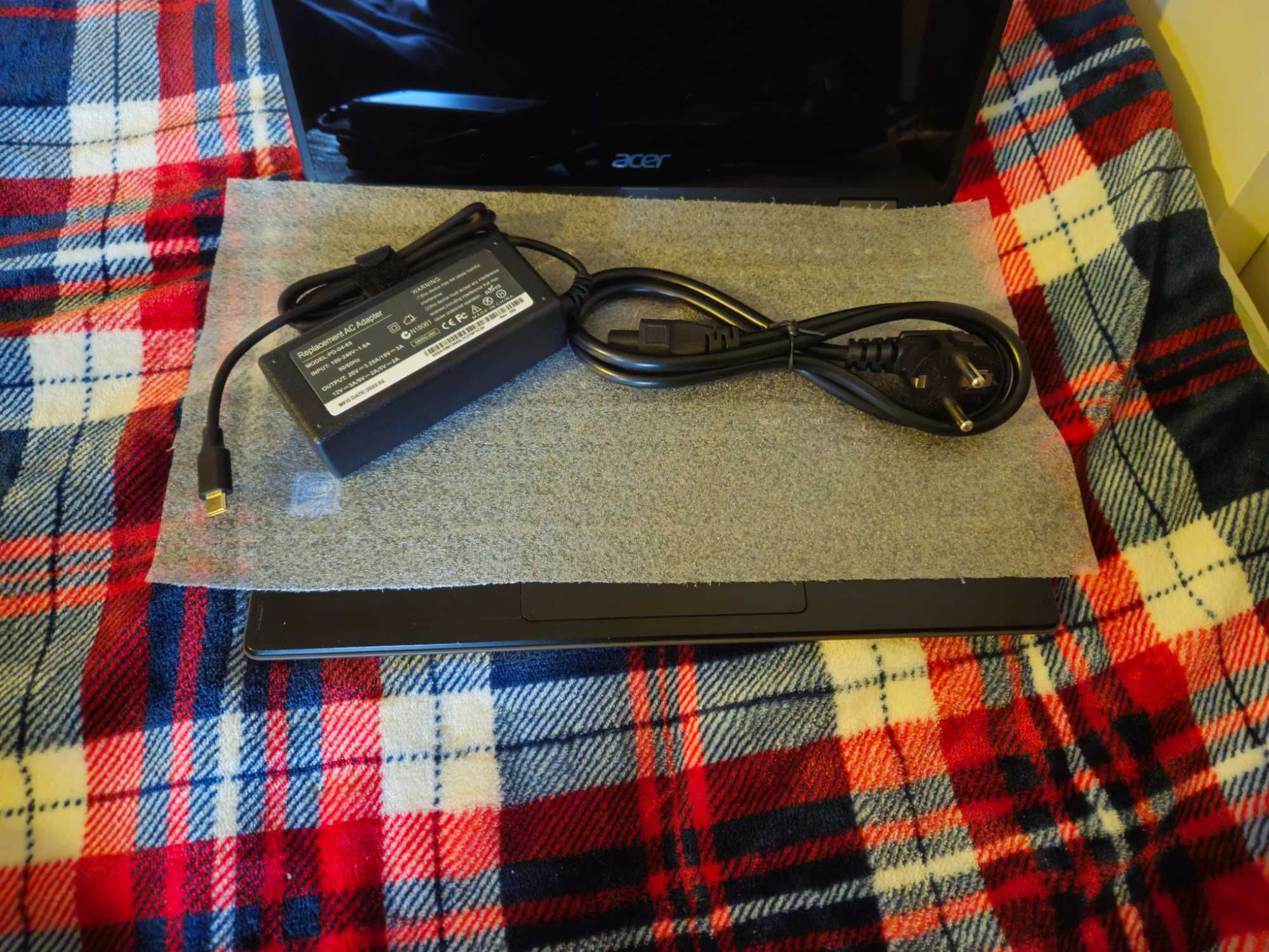 Acer Tableto-Laptop USB x2/MicroSD/C/słuchawki + Obrotowy ekran