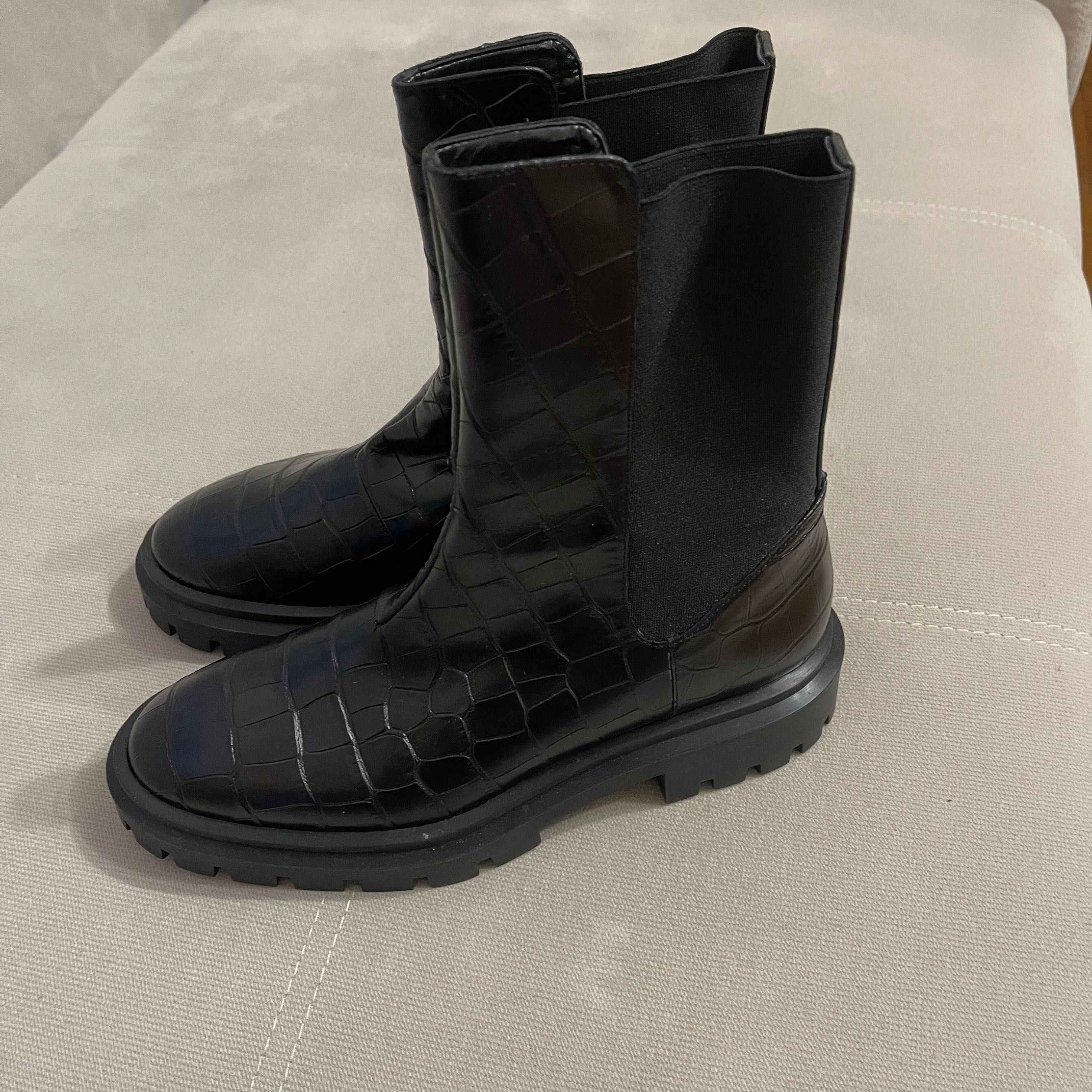 Черевички Stuart Weitzman 38,5