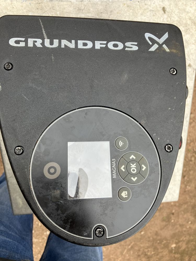 Grundfos magna 3 32-120 F220