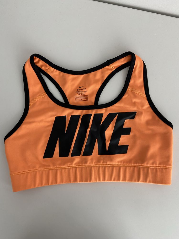 Топ женский Nike S