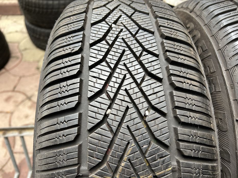 Резина зима 205/55 R 16 пара Semperit !!!8 mm!!!