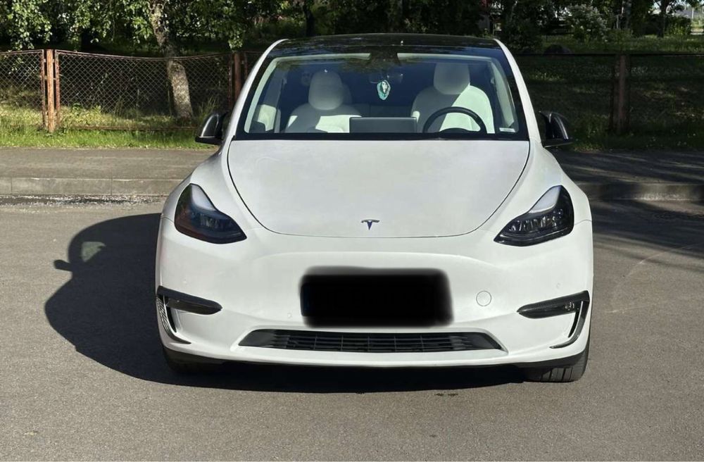 Tesla model Y long range dual motor 2022