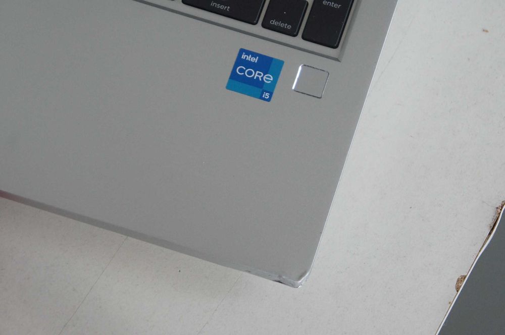 HP EliteBook 850 G8 i5-1135G7 16GB 256GB SSD 15,6 FullHD IPS W10/11