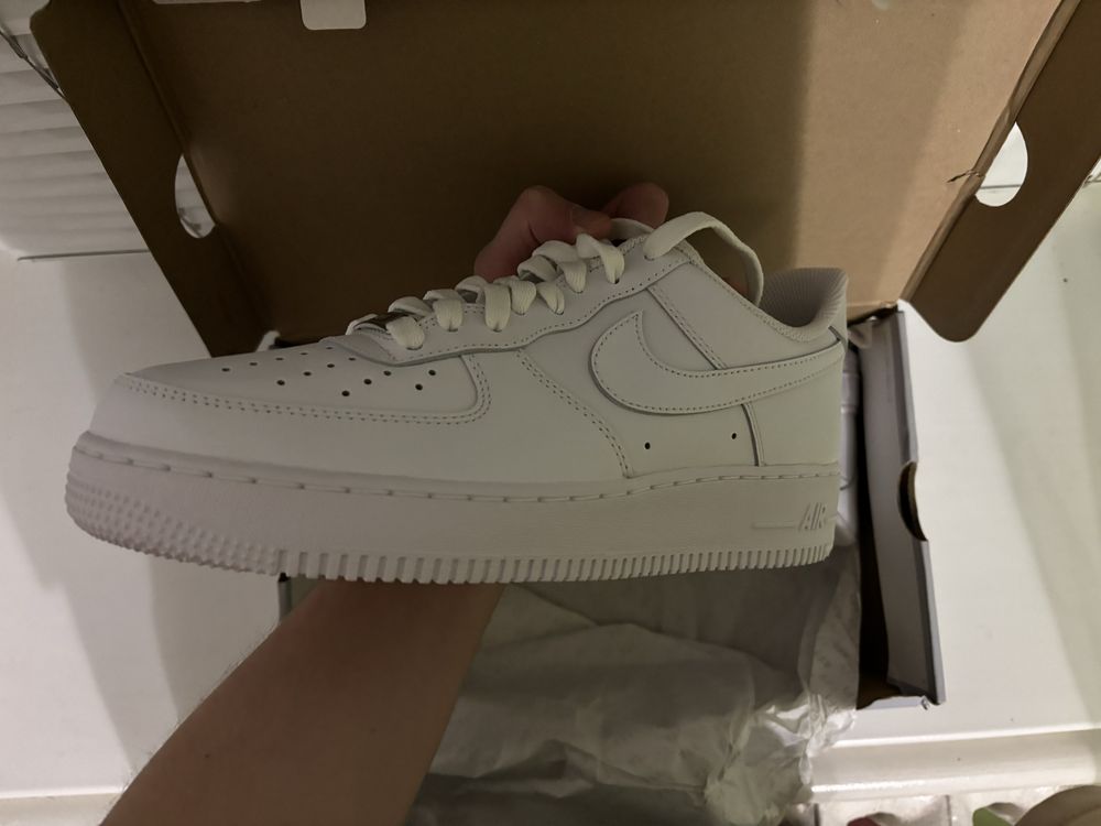 Кросівки Оригінал NIKE AIR FORCE 1 LOW 07 WHITE 42