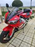 yamaha R1  yzf 1000cc.