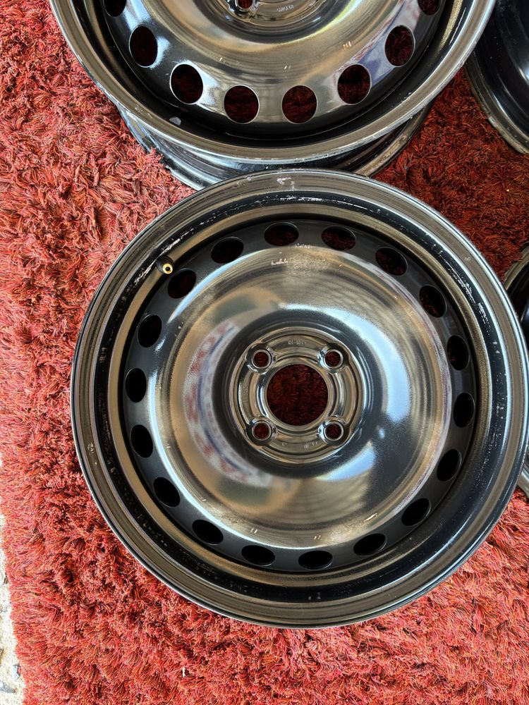 Original Renautl Megan Scenik Clio Zoe Dacia Lodgi R15 4x100