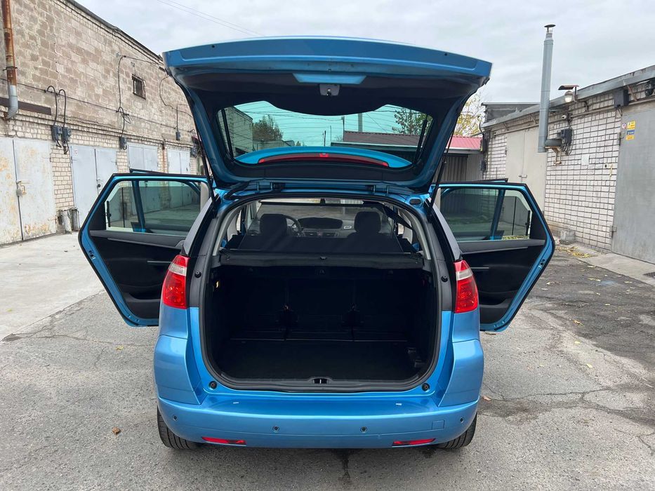 Citroen C4 Picasso 2008 I покоління (FL) • 2.0 AT (143 к.с.) • Urban