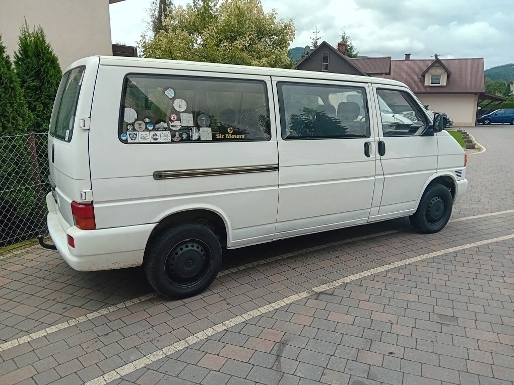 Vw transporter long długi 2.4d 9 osób hak