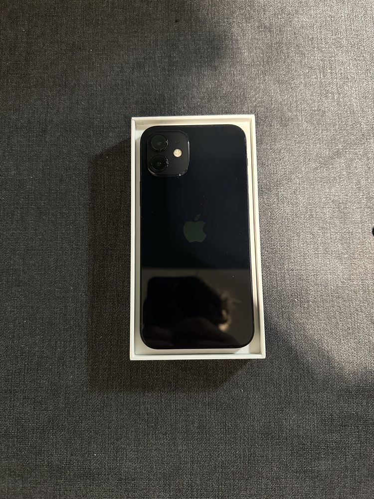 Iphone 12 , kolor czarny,64GB 90% bateri