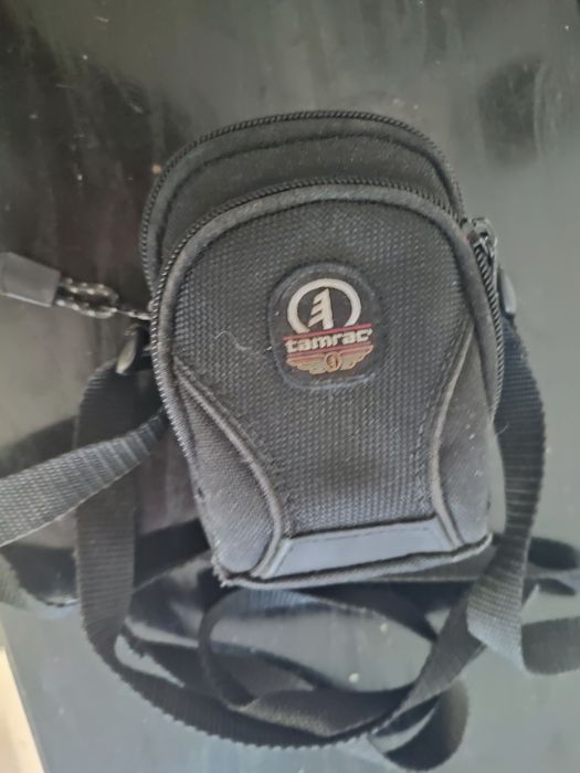 Aparat Lumix z pokrowcem