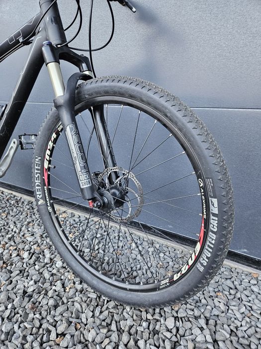 Rower. Cube. rozm.  18". XT