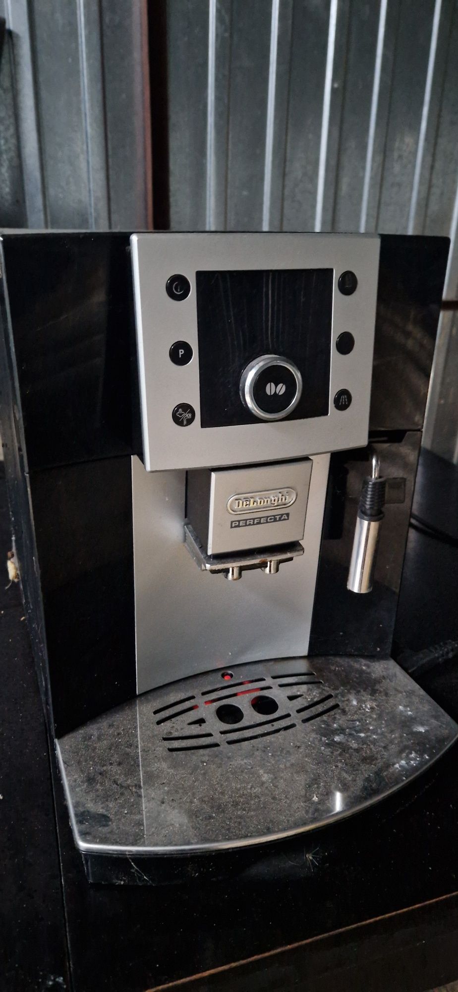 Ekspres do kawy DeLonghi