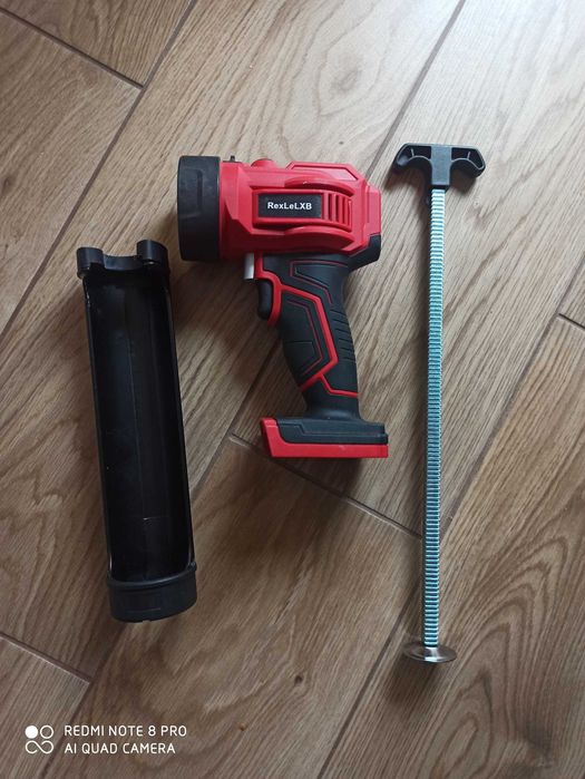 Bezprzewodowy akumulatorowy pistolet do kleju