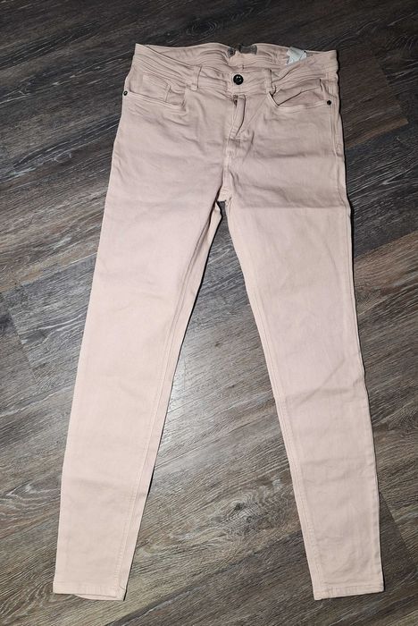 Różowe jeansy Zara r. 40