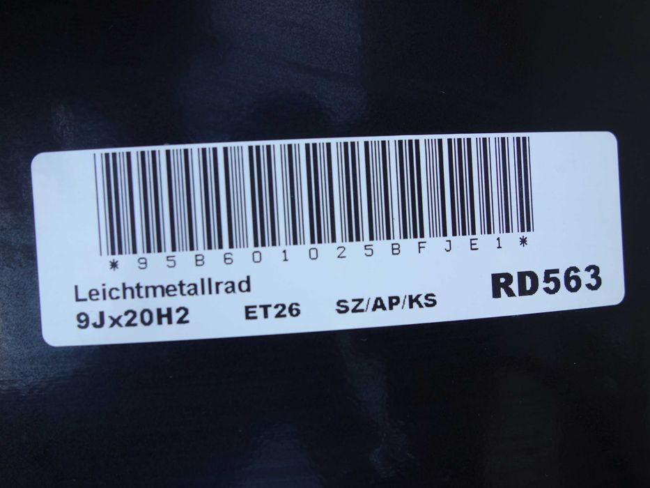 Felgi PORSCHE Macan TURBO GTS SPYDER RS 20''  Czujniki