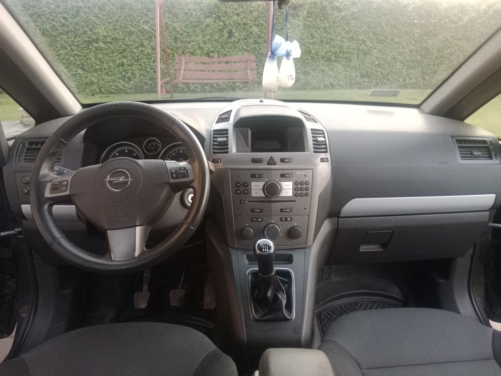 Sprzedam Opel Zafira