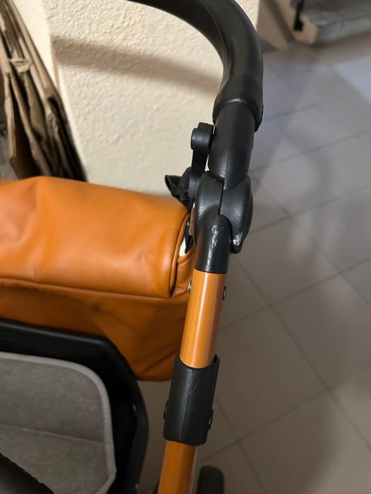 Дитяча коляска Mioobaby Zoom 2 в 1, коричневий.