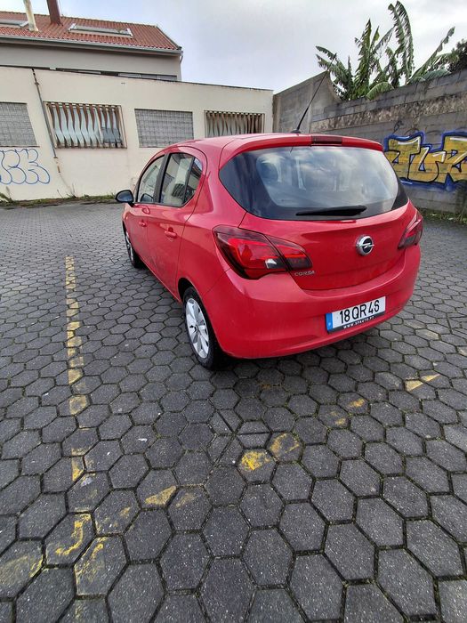 Opel Corsa 1.2 color edition