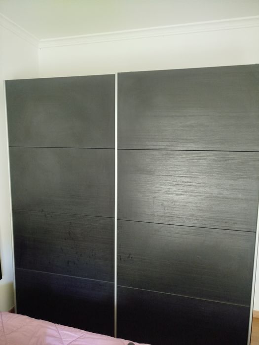 Vendo Cómoda e Roupeiro preto