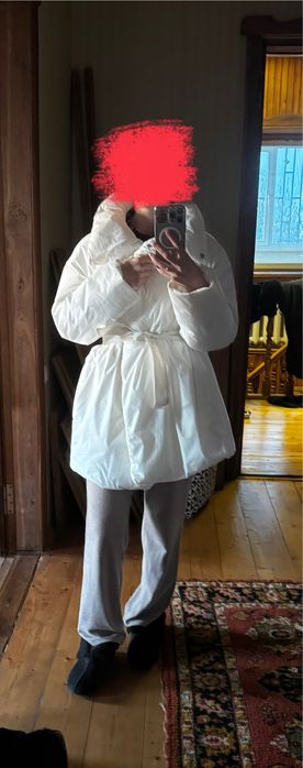 Біла куртка пуховик H&M, розмір М