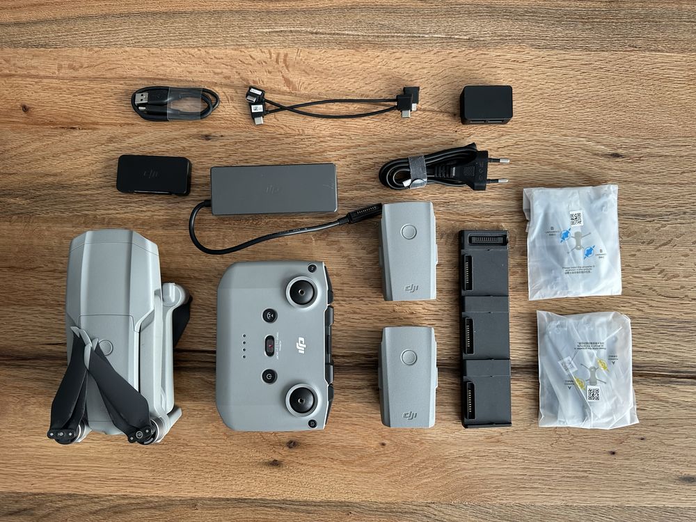 Dron DJI Mavic Air 2 Fly More Combo