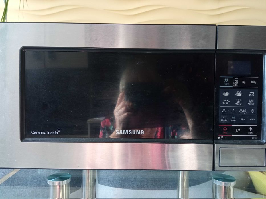 Kuchenka mikrofalowa Samsung z grillem