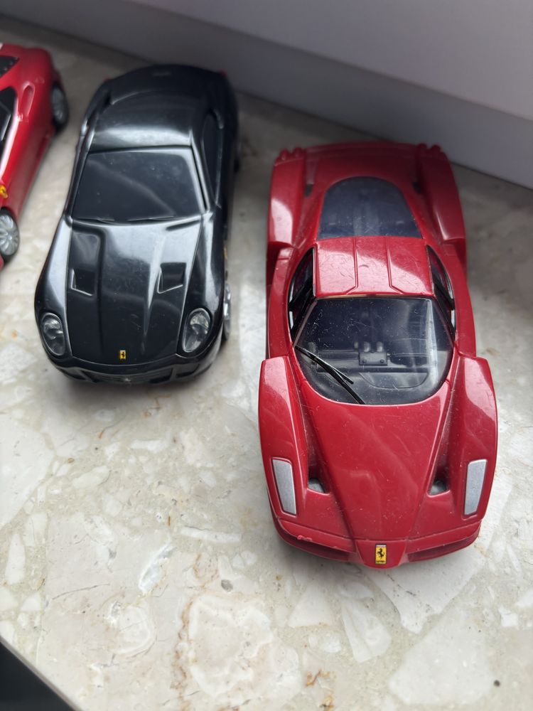 4 modele Ferrari 1:38 Shell V-Power