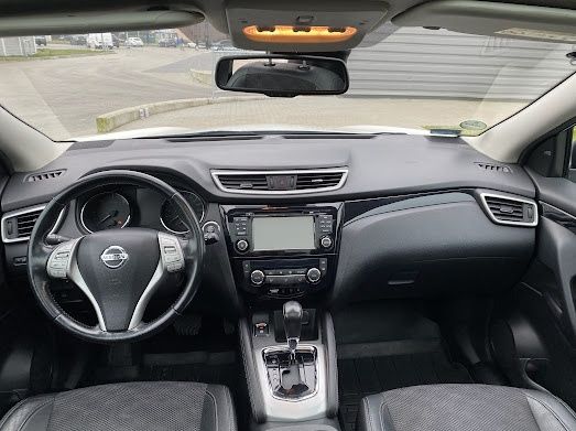 Nissan Qashqai 1.6 automat 2014