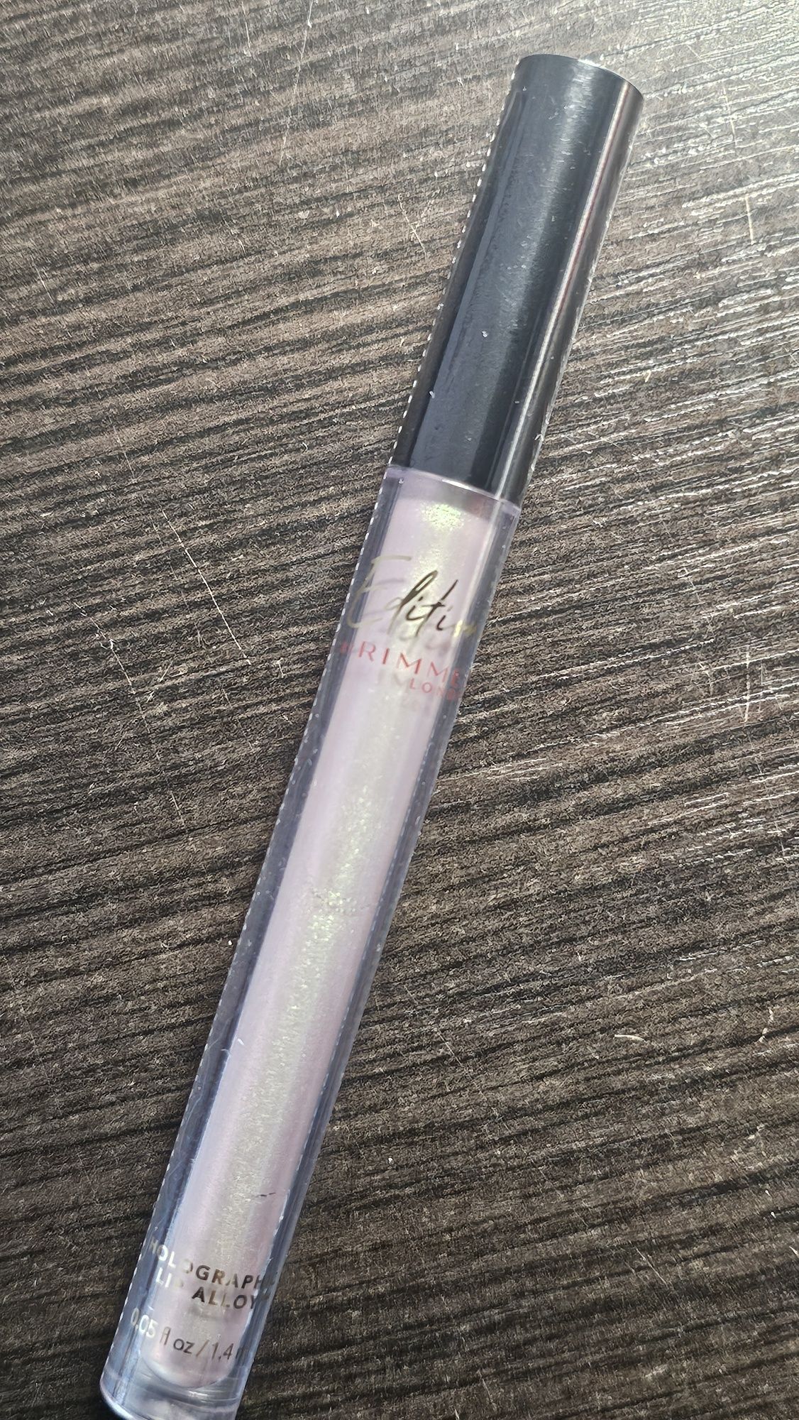 Rimmel - Holographic Lip Alloy, Lipgloss. Holo błyszczyk do ust.