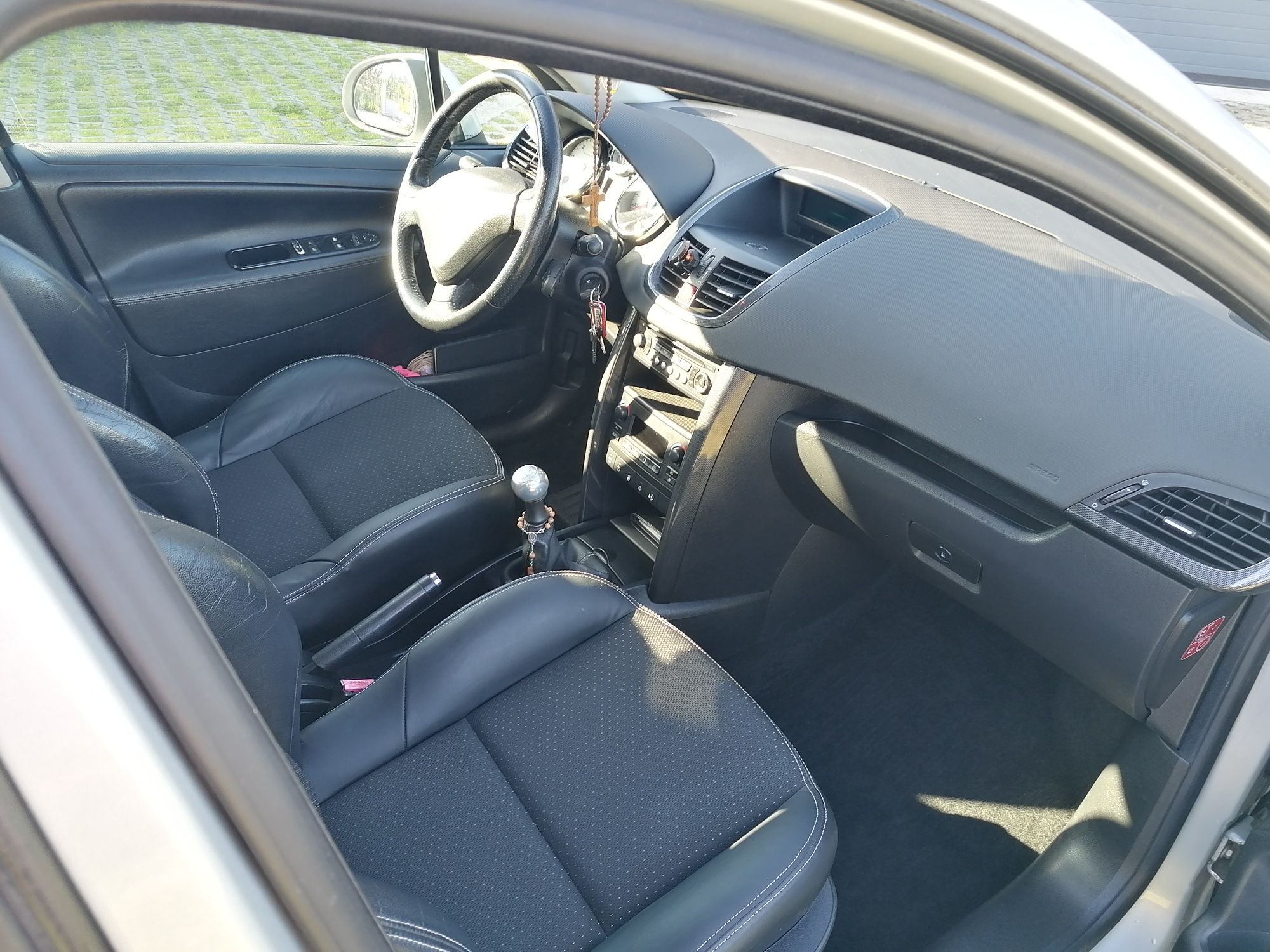 Peugeot 207 1.6 hdi