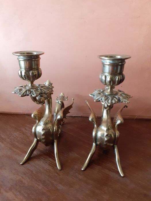 Dragões par de candelabros antigos em metal