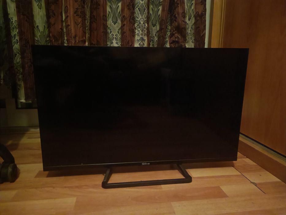 Tv Qilive 32" FHD smart tv em ótimo estado