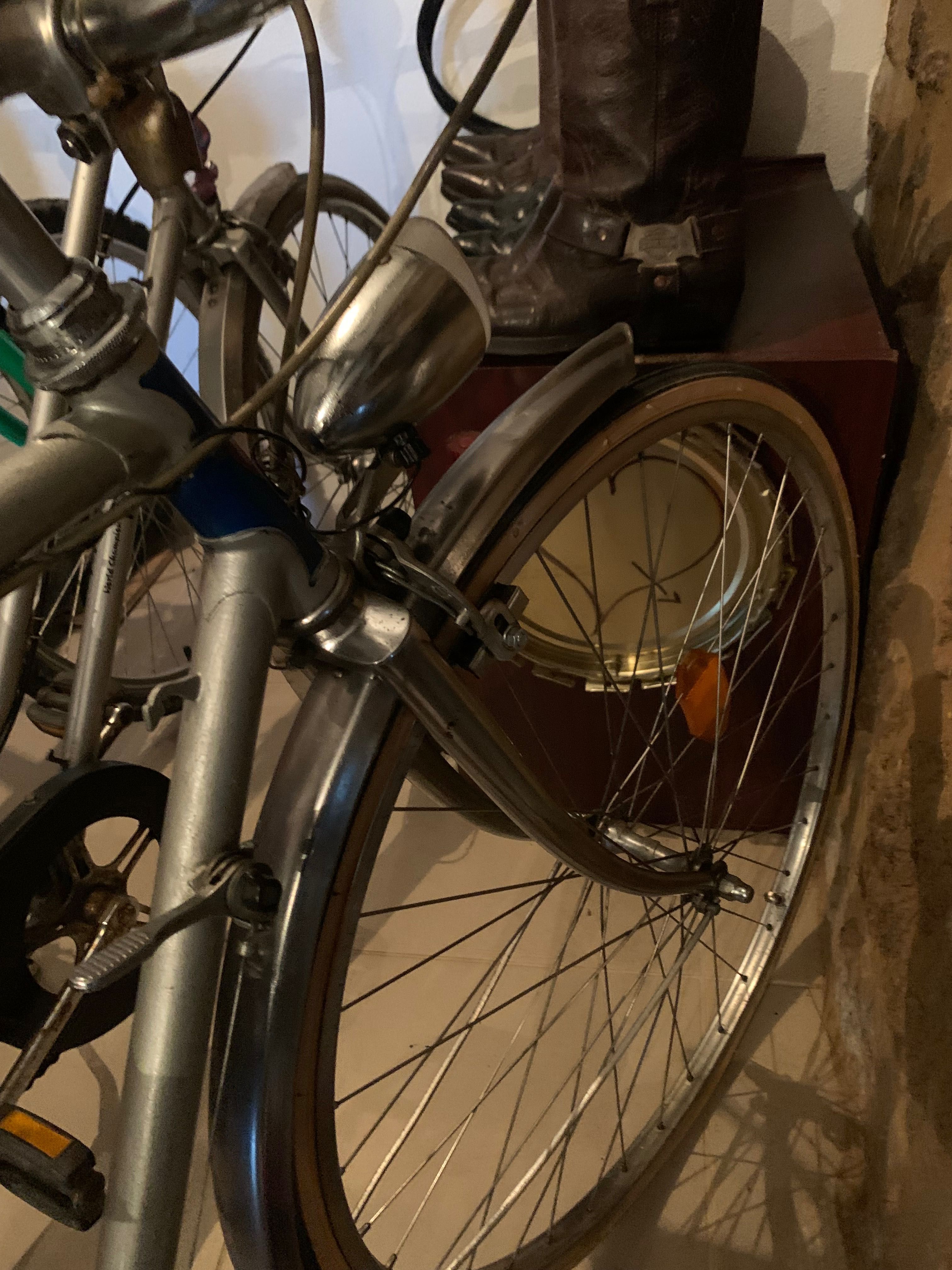 Bicicleta pasteleira antiga
