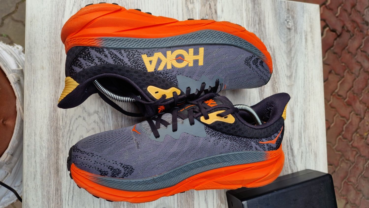 HOKA Challenger 7 розмір 45 1/3