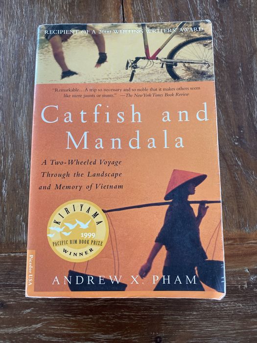 Livro de Andrew x. pham - Catfish and mandala