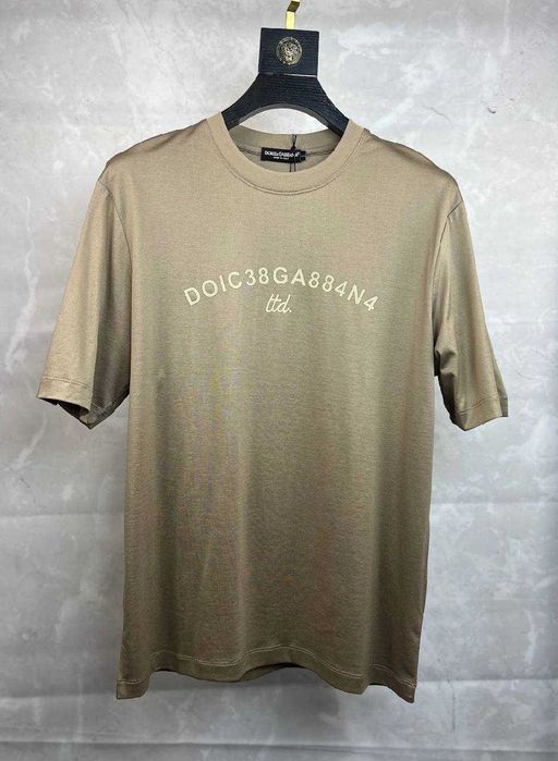 Мужская футболка Dolce Gabbana бежевая футболка с принтом DG f687
