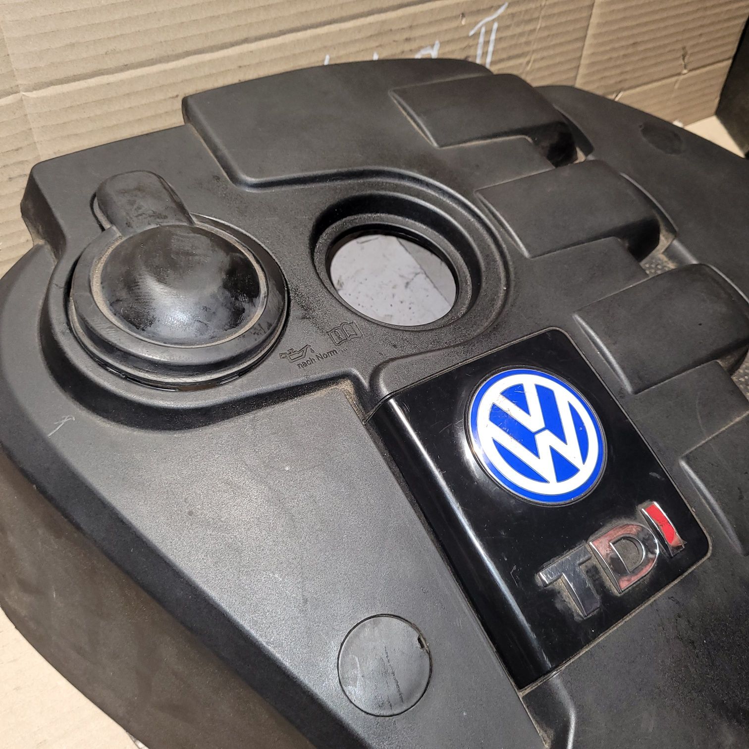 Osłona pokrywa górna silnika vw passat b5 LIFT 1.9TDI 130KM 2002r AWX