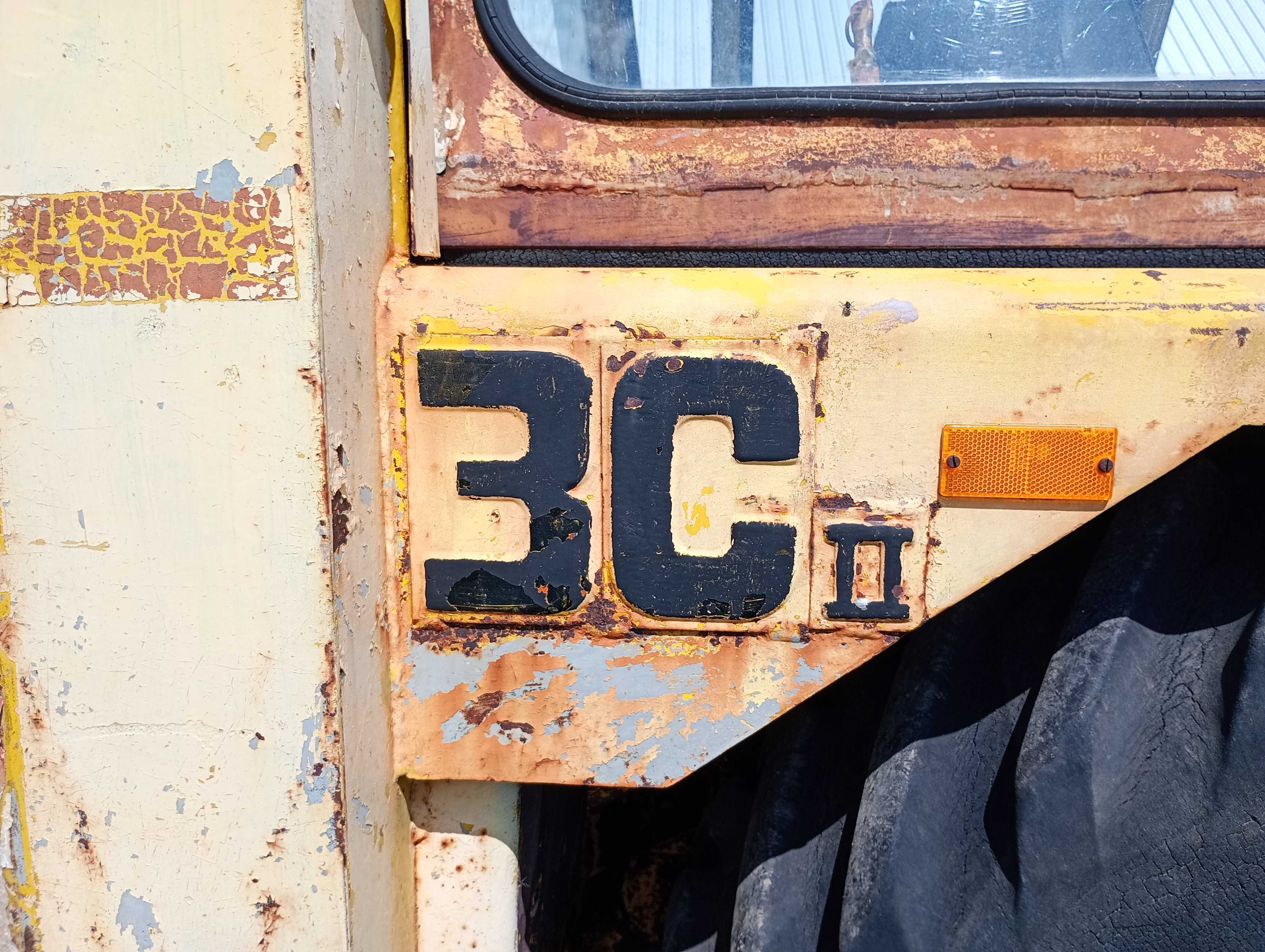 Sprzedam koparko ładowarke JCB 3c II.